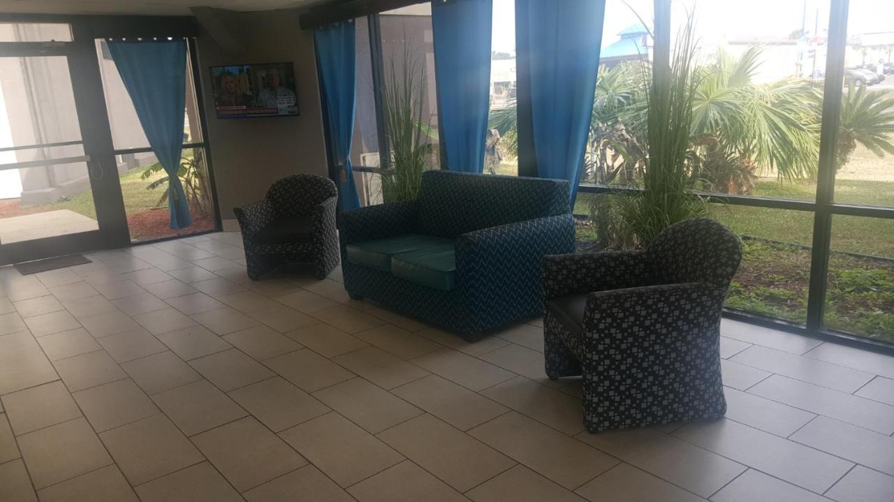 Regency Inn & Suites Pensacola Dış mekan fotoğraf