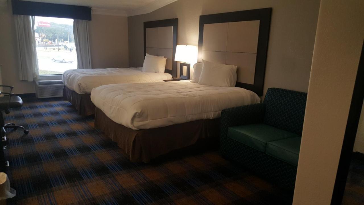 Regency Inn & Suites Pensacola Dış mekan fotoğraf